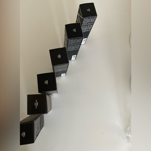 NARS Natural Radiant Longwear Foundation - Choose your shade - Picture 5 of 7